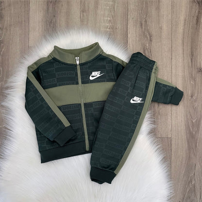 Nike Boys Tracksuit Set - 18M