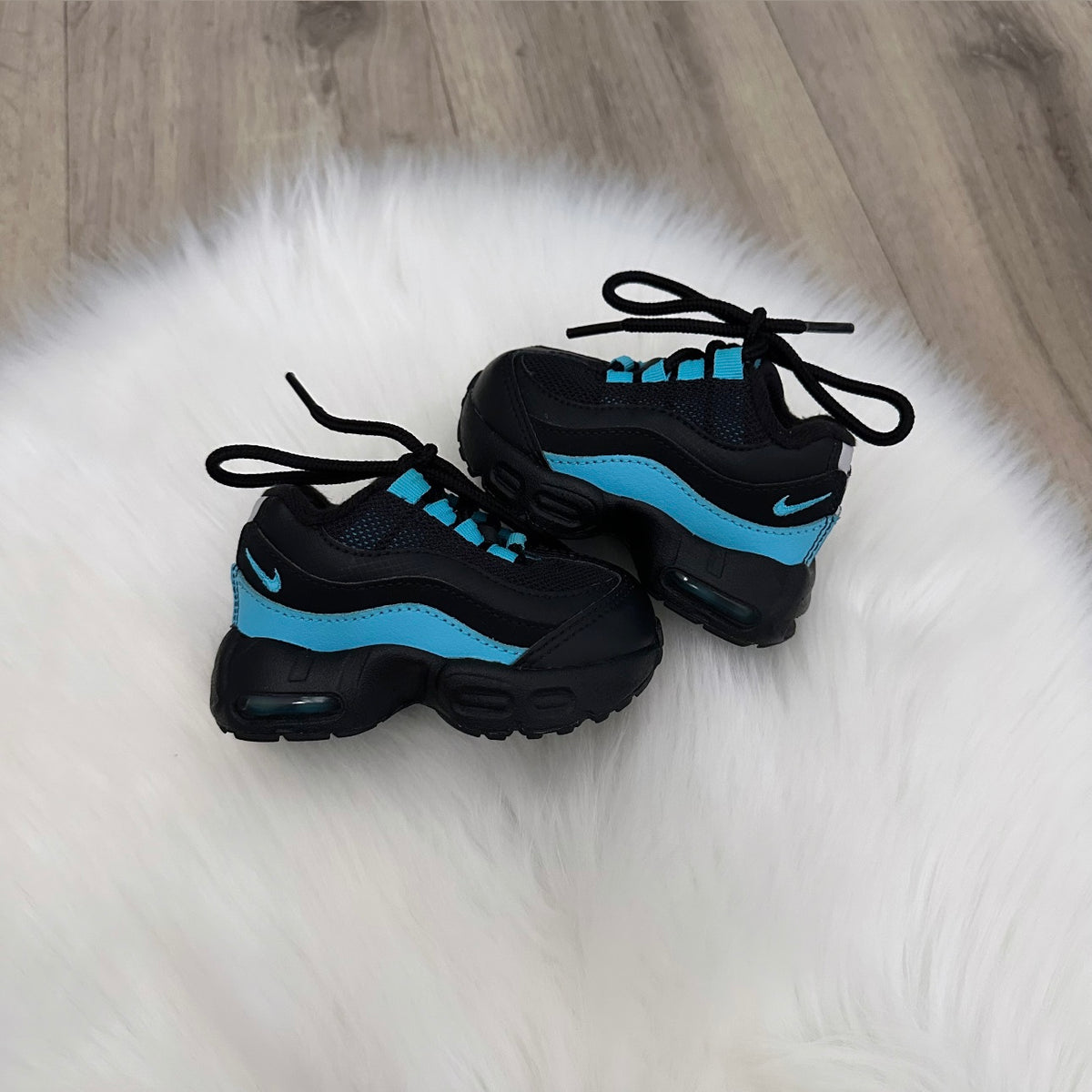 Nike Air Max 95 Boys Trainers - 2.5 UK