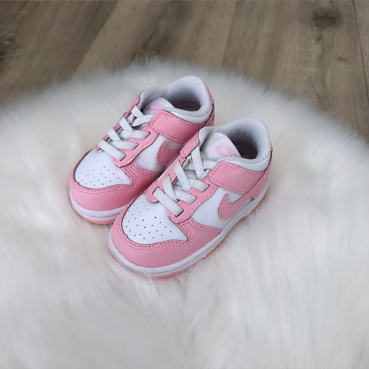 Nike Girls Dunks Trainers - 4.5