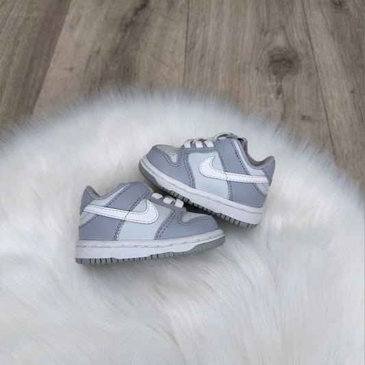 Nike Grey/White Boys Dunks Trainers - 1.5 UK