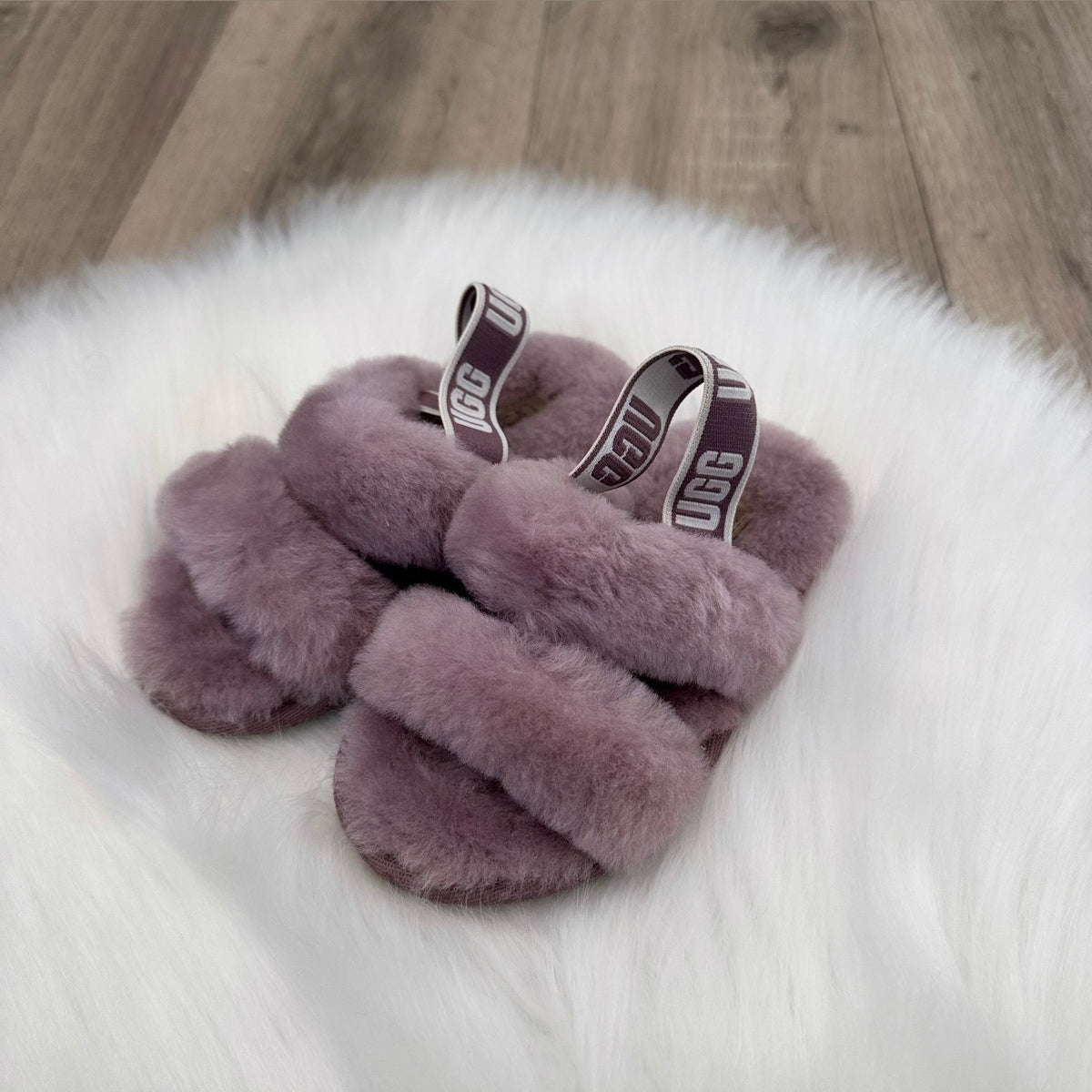 UGG Girls Slipper Sliders - 8 UK