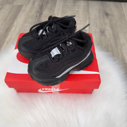 Nike Air Max 95 Boys Trainers - 5.5 UK