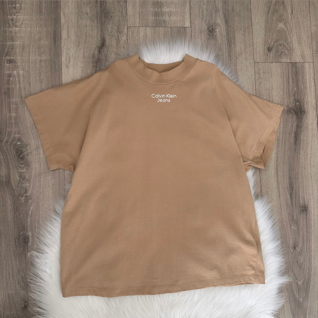 Calvin Klein Unisex T shirt - Age 10