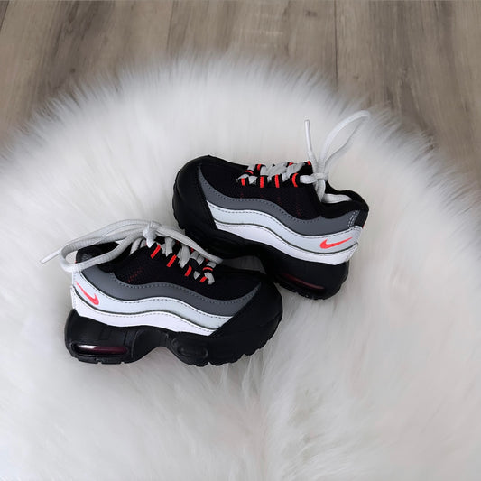 Nike Air Max 95 Boys Trainers - Multiple Sizes