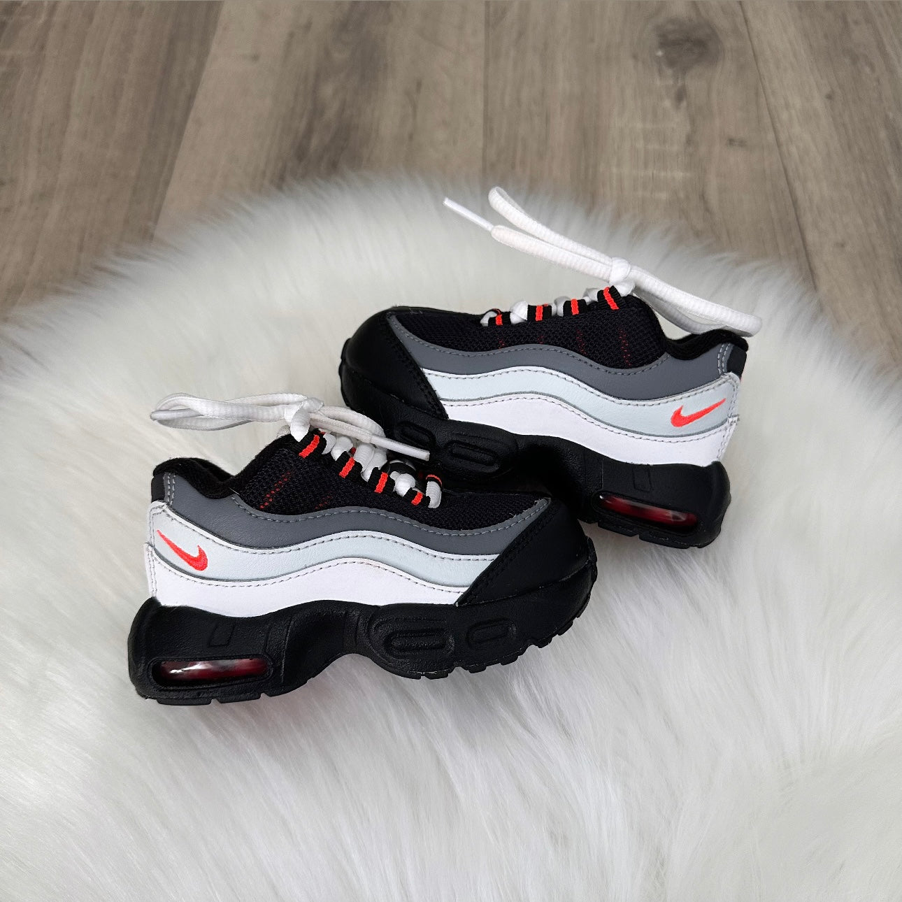 Nike Air Max 95 Boys Trainers - 5.5