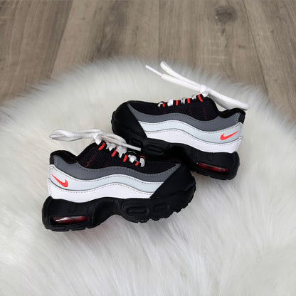 Nike Air Max 95 Boys Trainers - 5.5