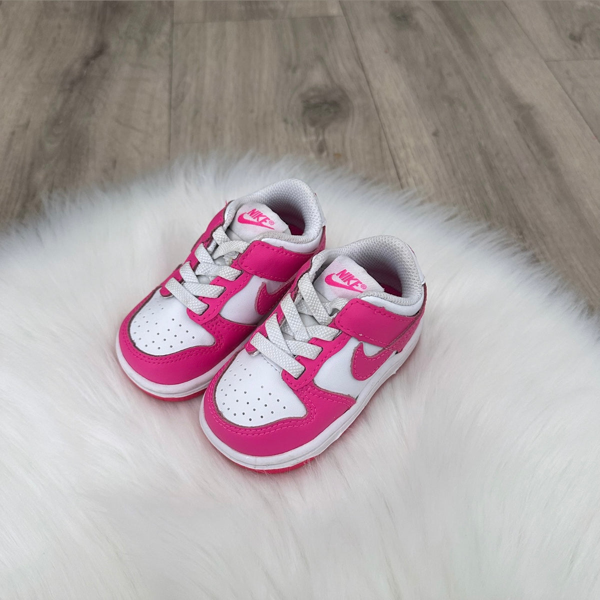 Nike ‘Fuschia’ Girls Dunks Trainers - 3.5 UK