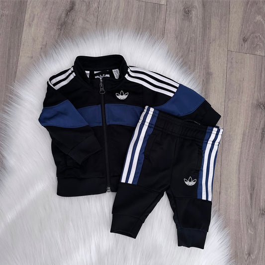 Adidas Boys Tracksuit - 0/3 months