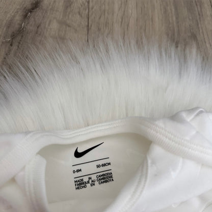 Nike Unisex Embossed Set - 0/6 months