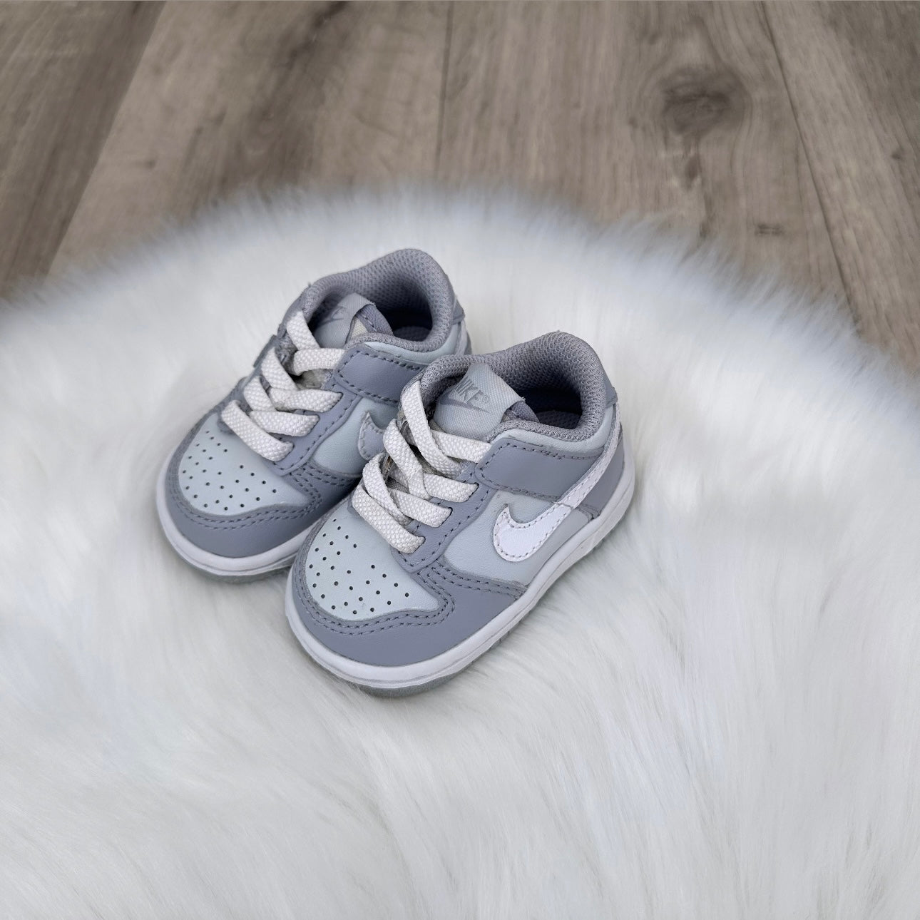 Nike Grey/White Boys Dunks Trainers - 1.5 UK
