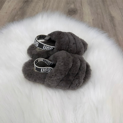 UGG Girls Slipper Sliders - 8 UK