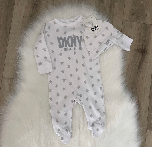 DKNY Unisex Set - 0/3 months