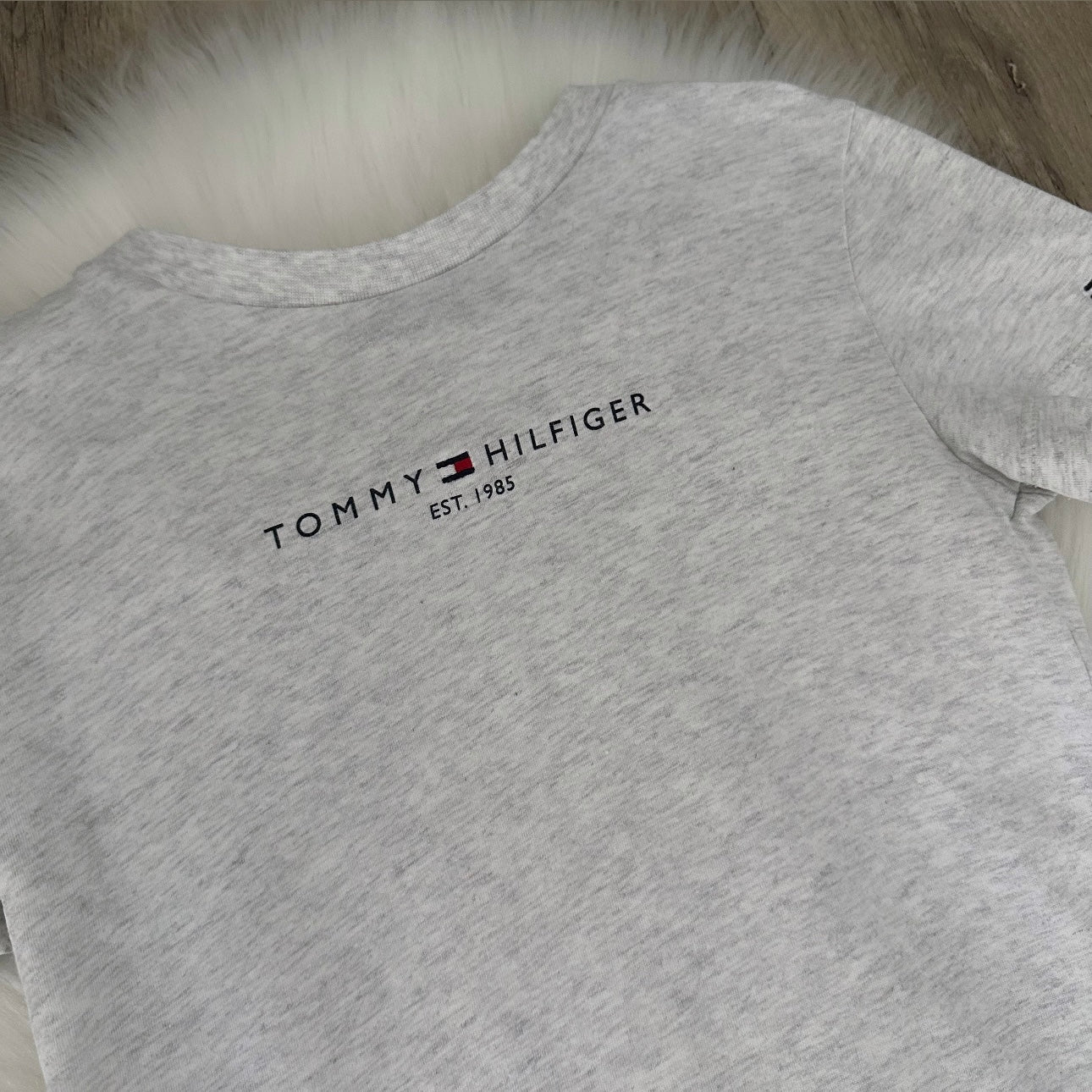 Tommy Hilfiger Boys T shirt - Age 8