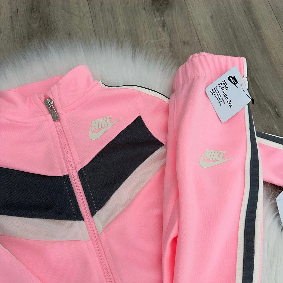 Nike Girls Tracksuit - 12M