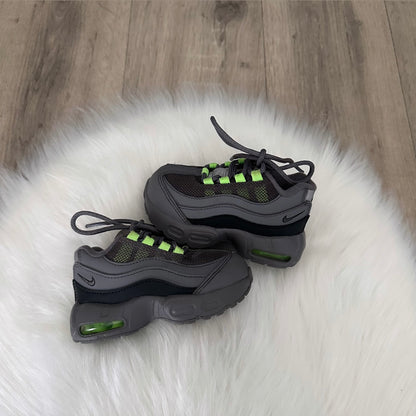 Nike Air Max 95 Boys Trainers - 5.5 Infant