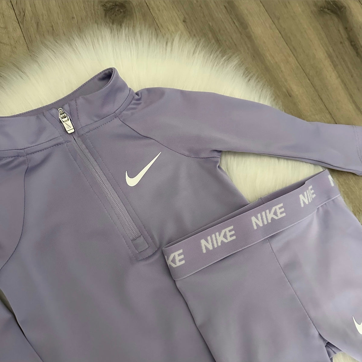 Nike Girls Set - 9/12 months
