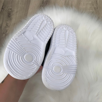 Jordan 1 Boys Trainers - 4.5