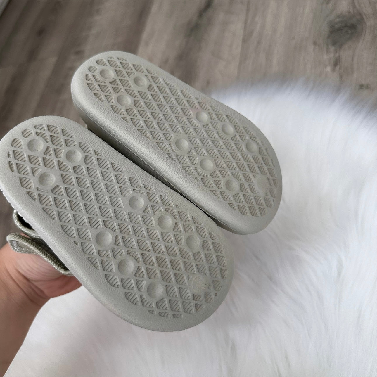 Adidas Boys Sliders - UK 7