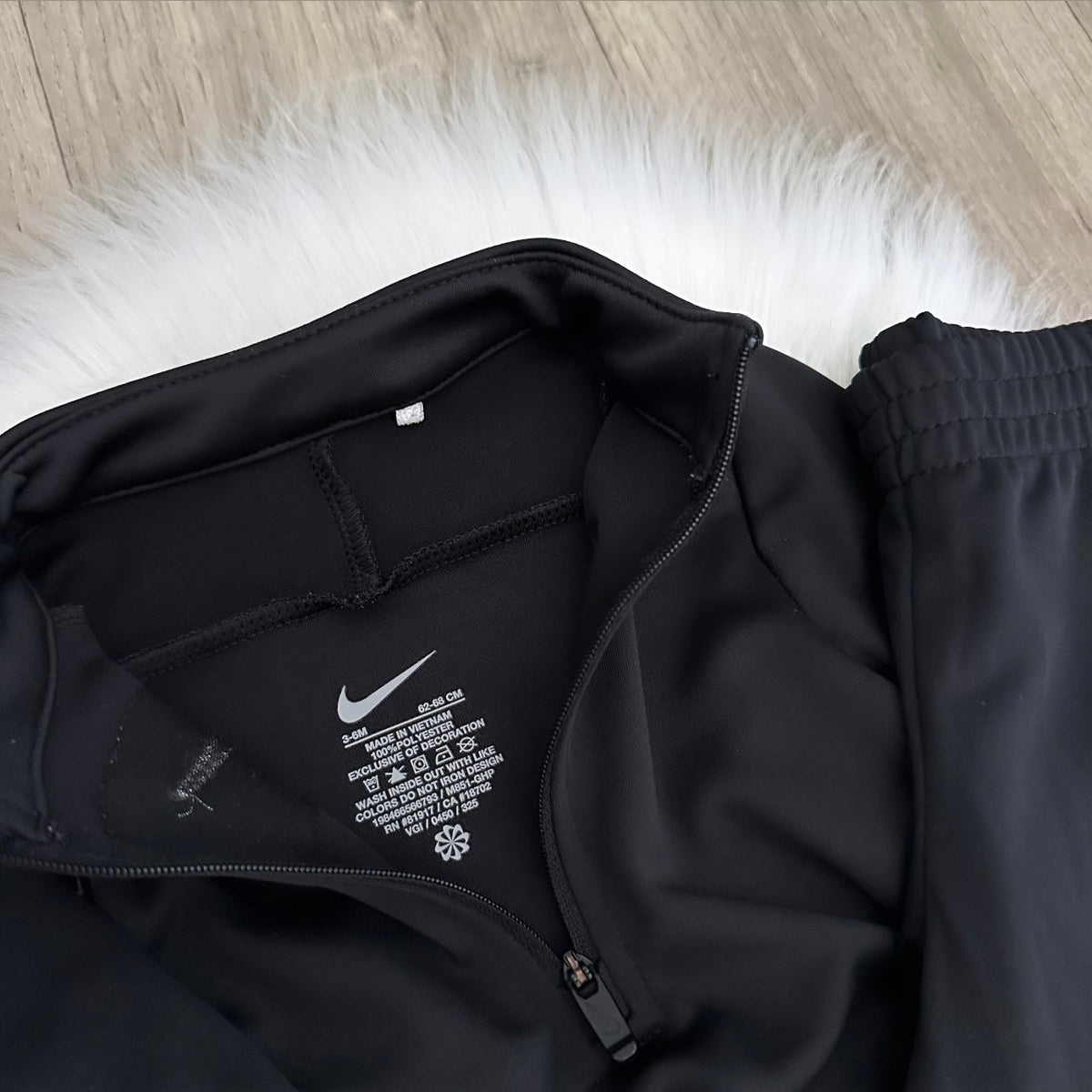 Nike Boys Tracksuit - 3/6 months