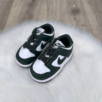 Nike ‘Forest Green’ Boys Dunks Trainers - 4.5 UK