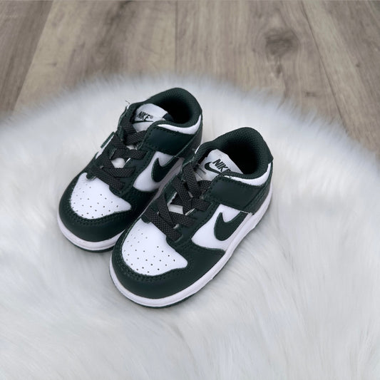 Nike ‘Forest Green’ Boys Dunks Trainers - 4.5 UK