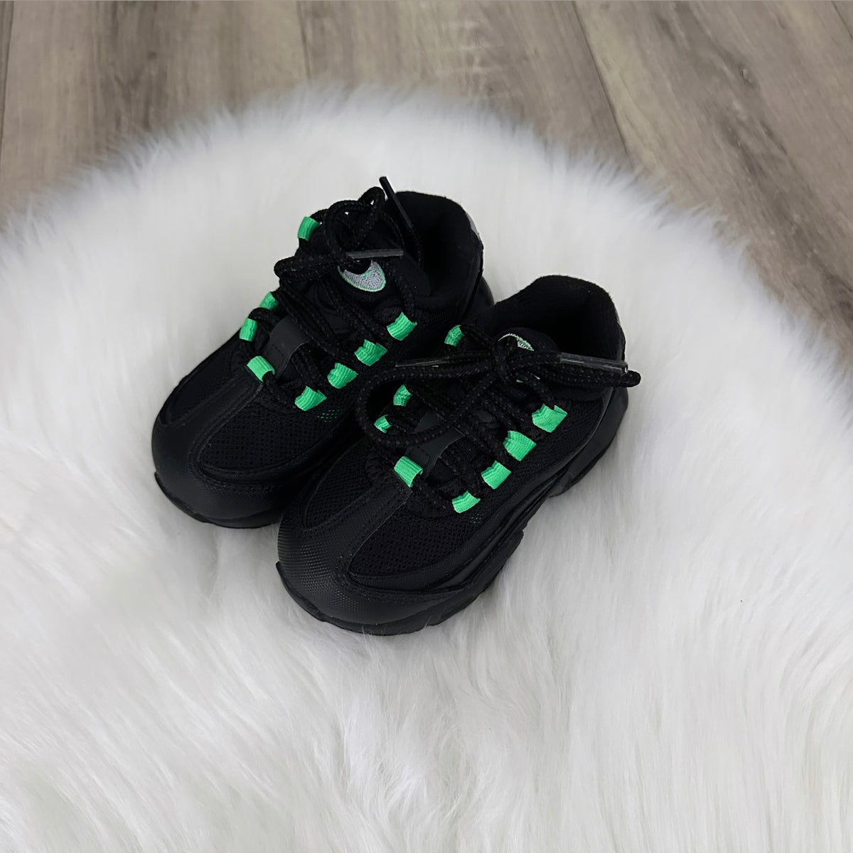 Nike Boys Air Max 95 Trainers - 6.5 UK