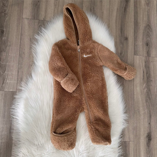 Nike Unisex Teddy Pramsuit - 6M