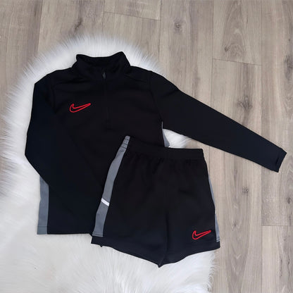 Nike Boys Shorts Set - 4/5 Years