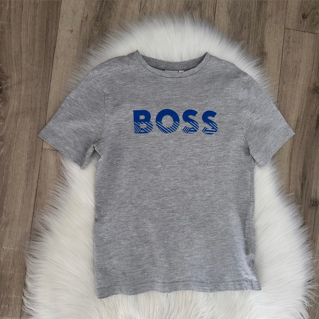 Hugo Boss Boys T shirt - Age 8