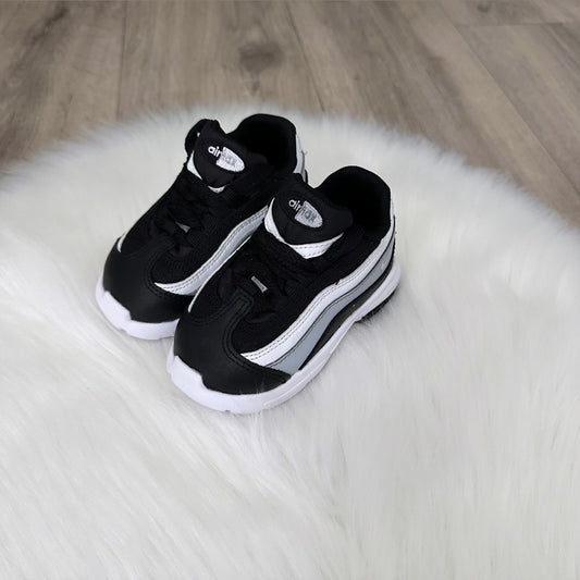 Nike Air Max Boys Trainers - 3.5 UK