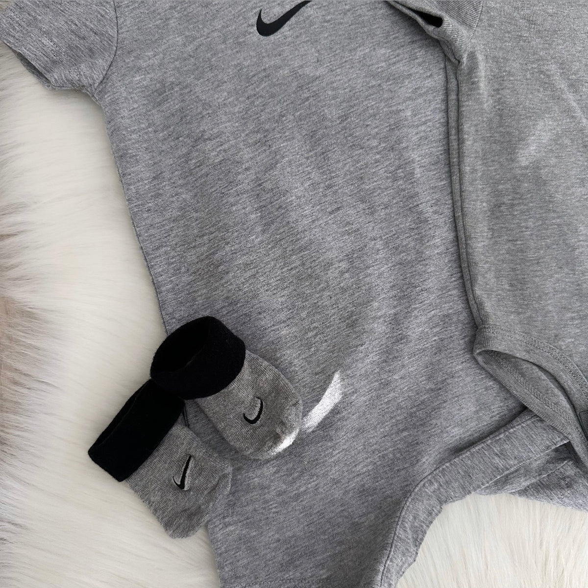 Nike Boys Romper Set - 0/6 months