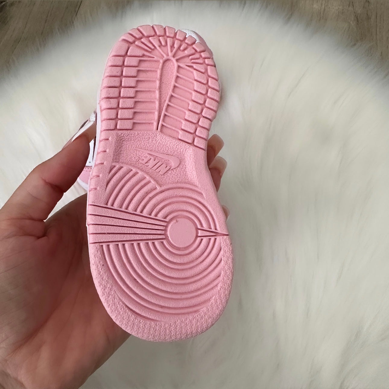 Nike Girls Dunks Trainers - 4.5