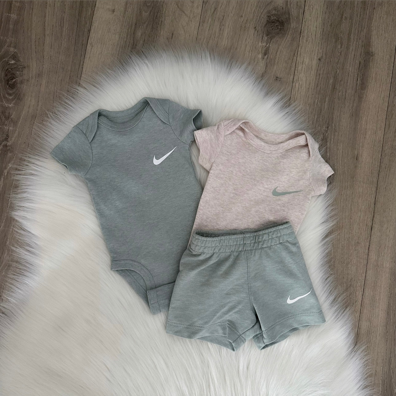 Nike Boys Shorts Set - 0/3 months