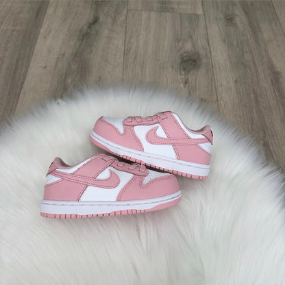 Nike Girls Pink Dunks Trainers - 7.5 UK