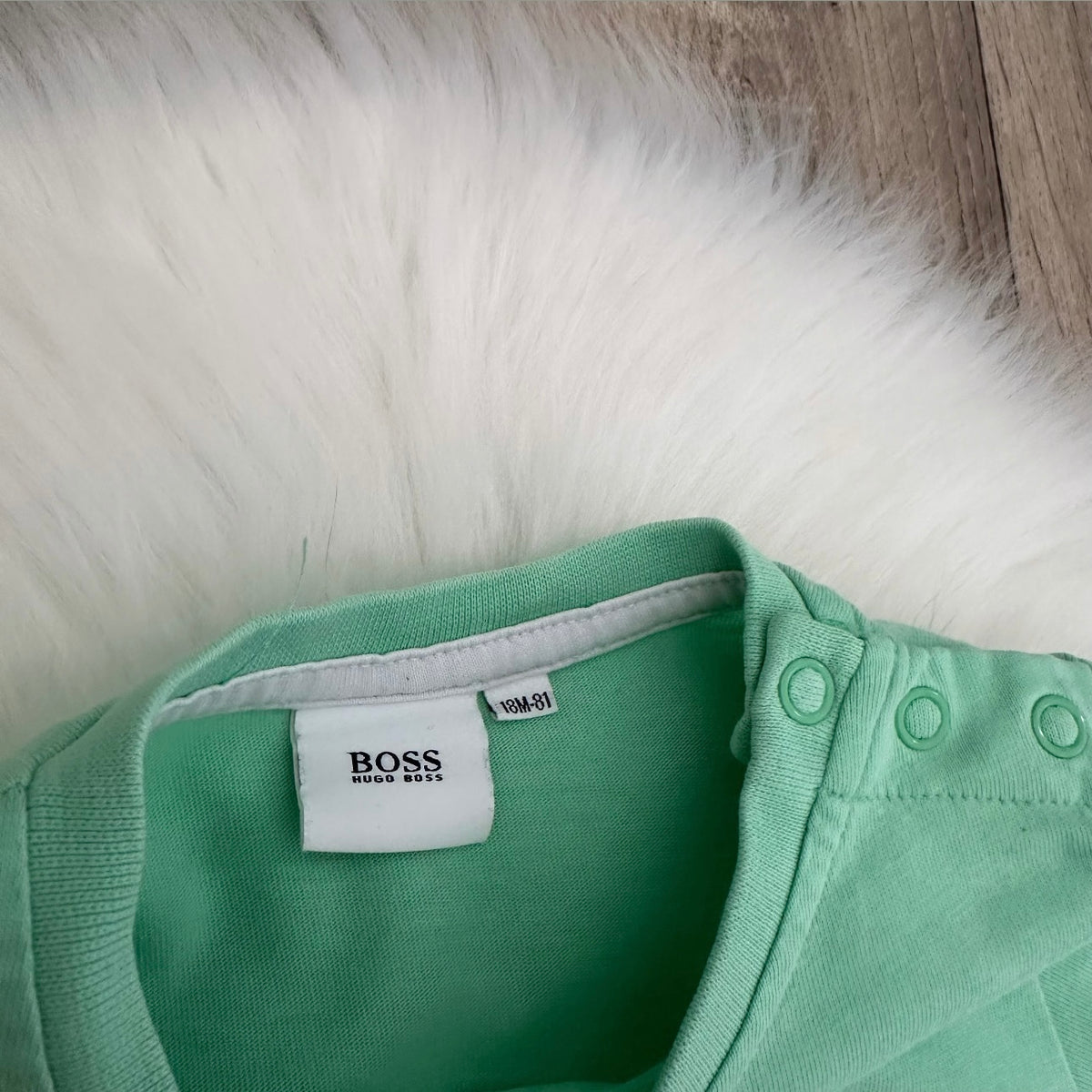 Hugo Boss Boys T shirt - 18M