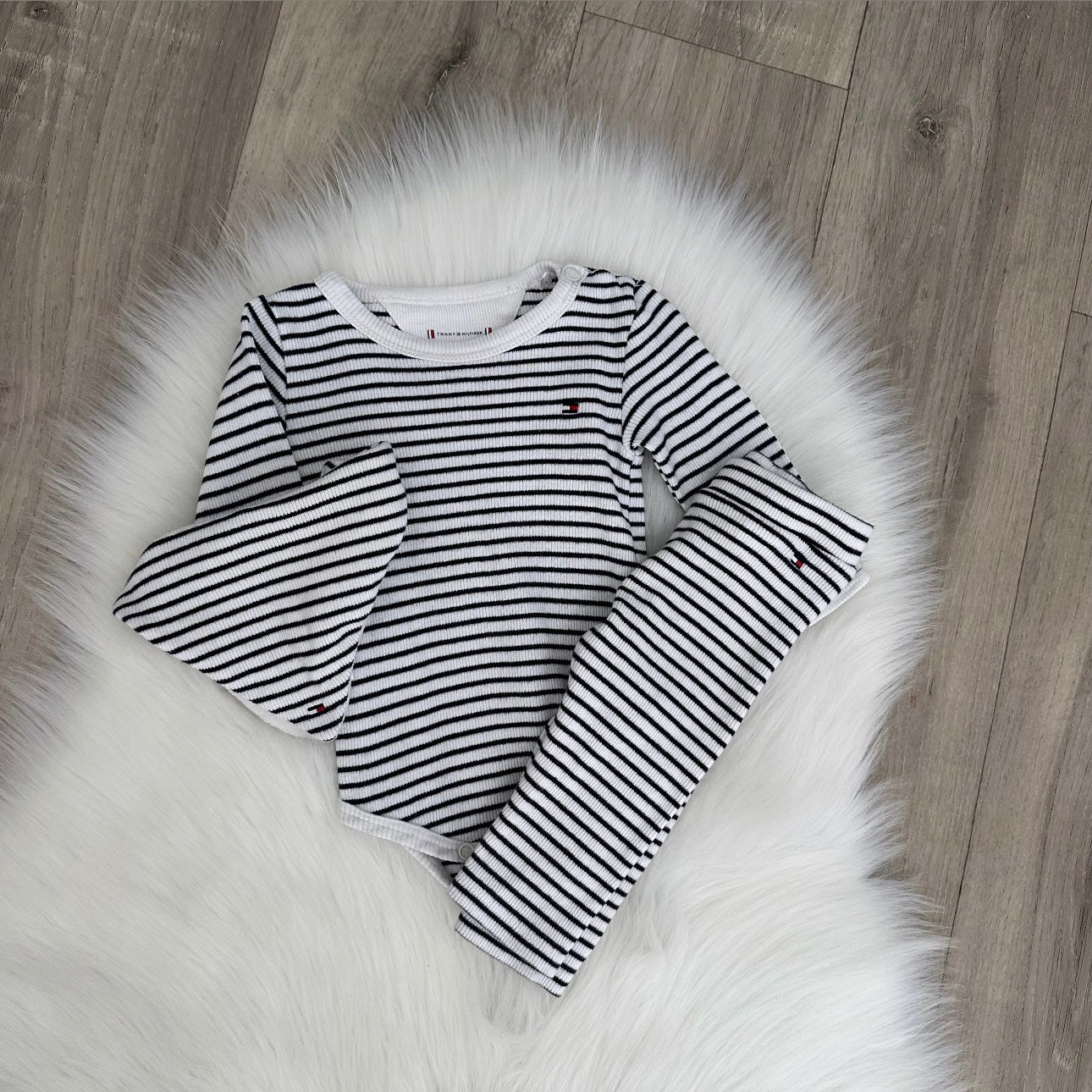 Tommy Hilfiger Boys Set - 0/3 months
