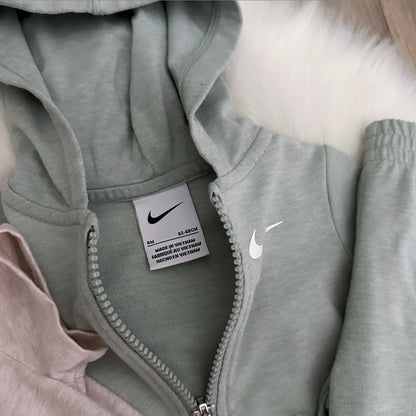 Nike Boys Tracksuit Set - 6M